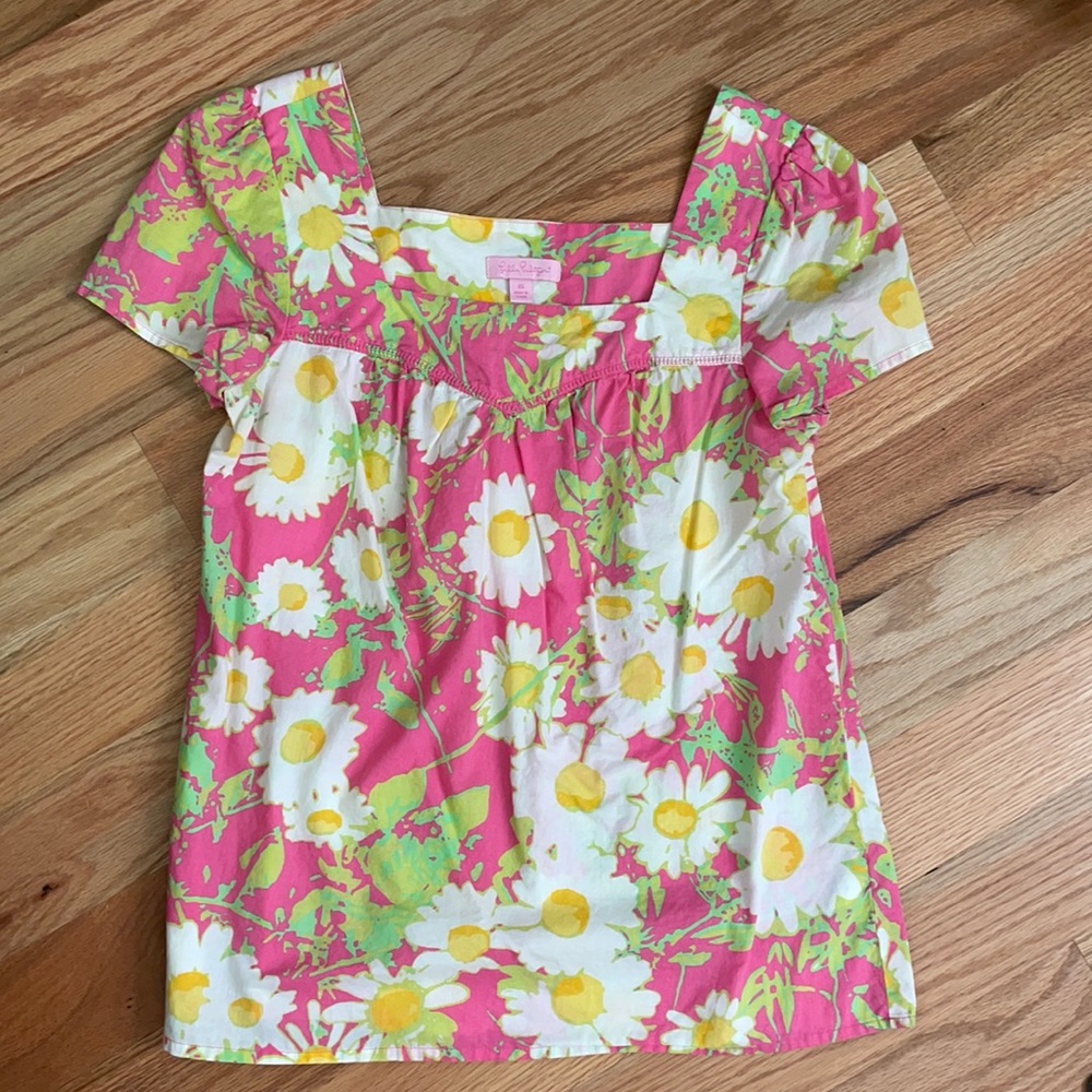 Lilly Pulitzer Daisy Print Short Sleeve Top